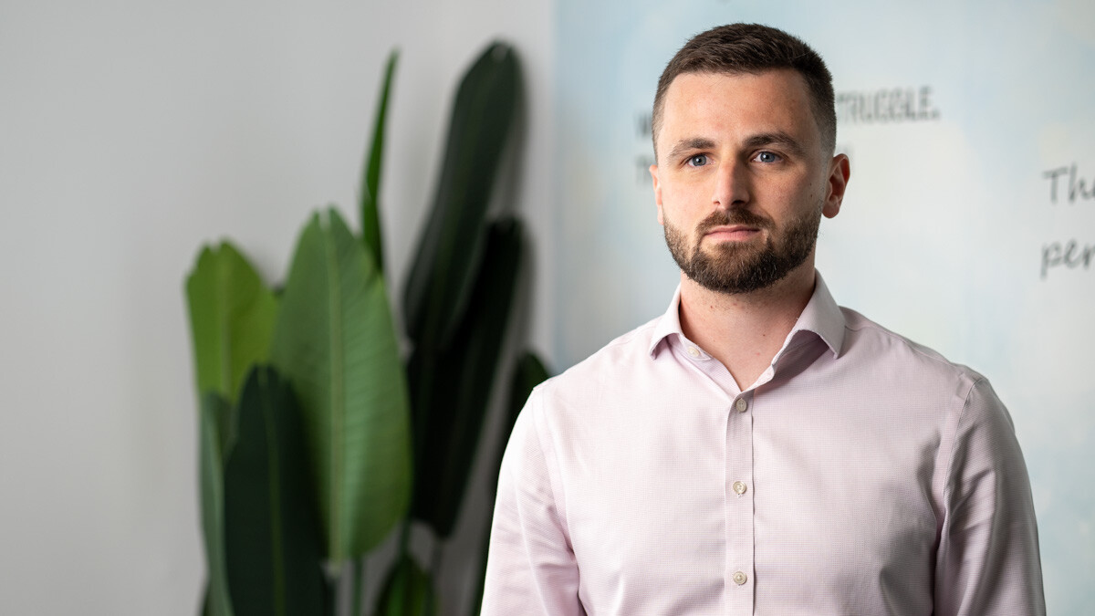 Ben-Eastlake_Lo_Land_sedulo