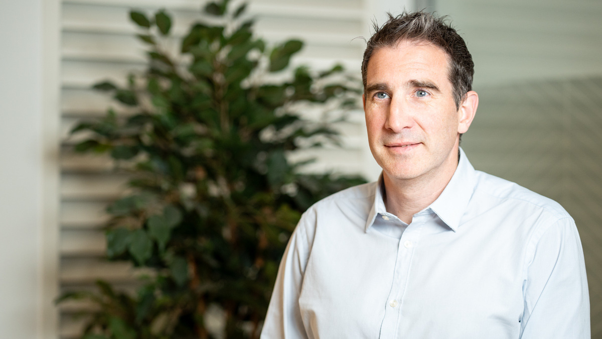 Stephen-Lynch_Lo_Land_Sedulo